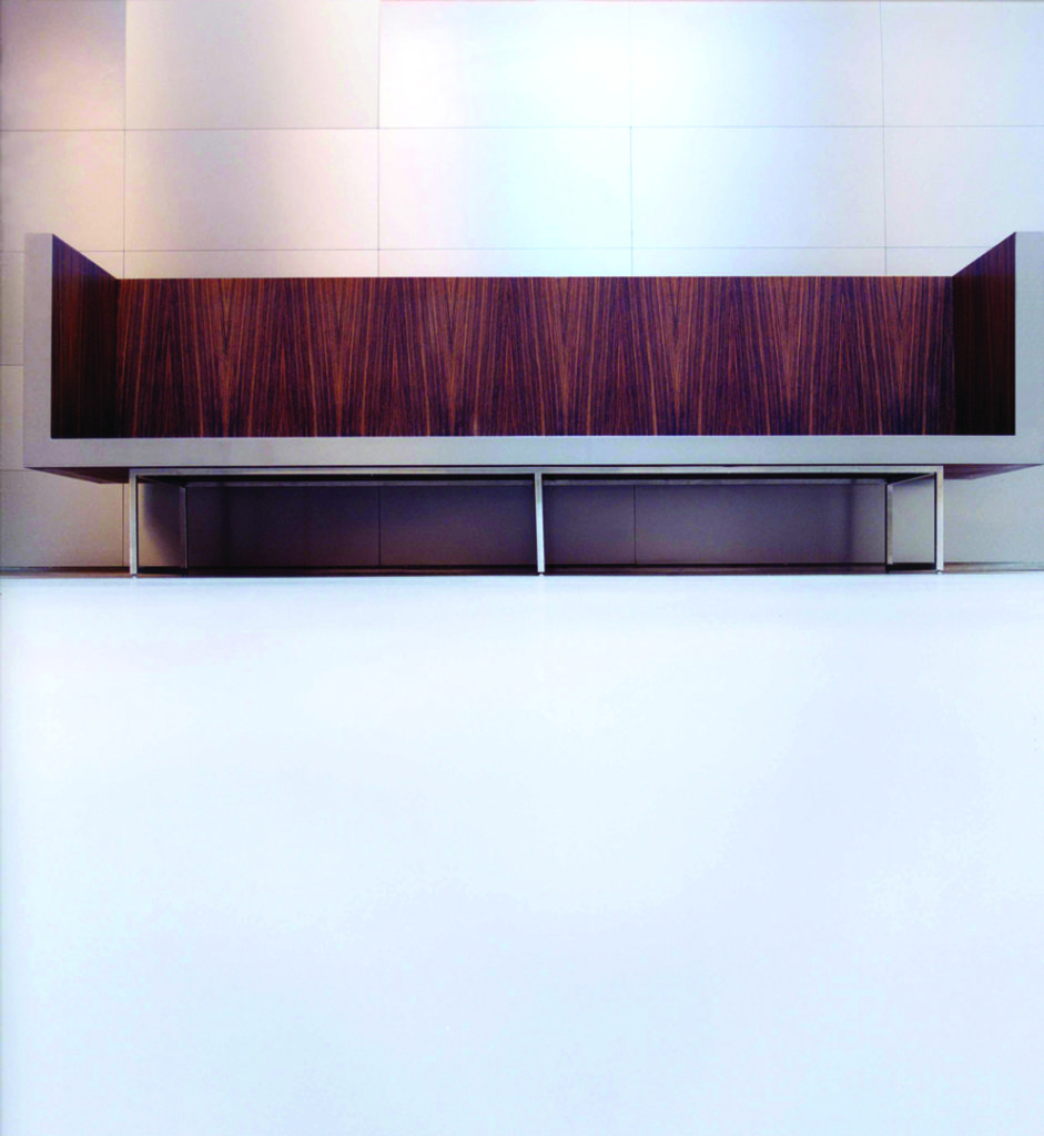 Strato_design_bespoke bench_Rosewood_mat stainless steel_02